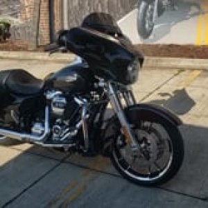 NEW 2022 HARLEY-DAVIDSON STREET GLIDE FLHX at Harley-Davidson of New Port Richey (NEW) #T22140